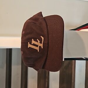 LLOVESICK wool snapback